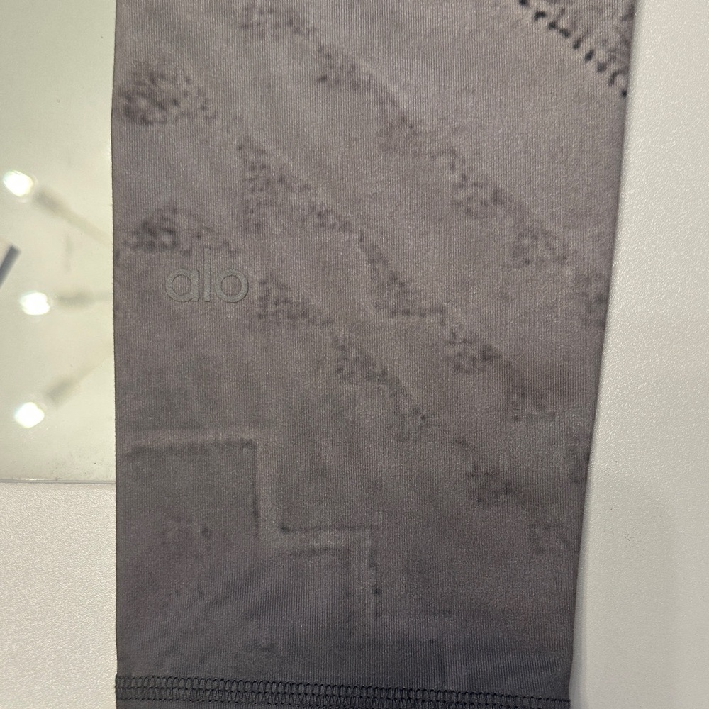 ALO Gray Pattern High-Waisted Leggings size XS - Picture 4 of 6